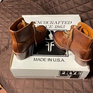 Frye  Sabrina boots